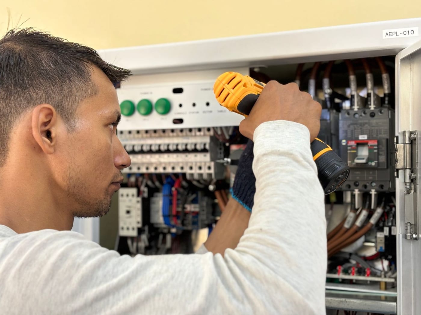 Elektroinstallation modernisieren: Sicherheit und Komfort im Altbau